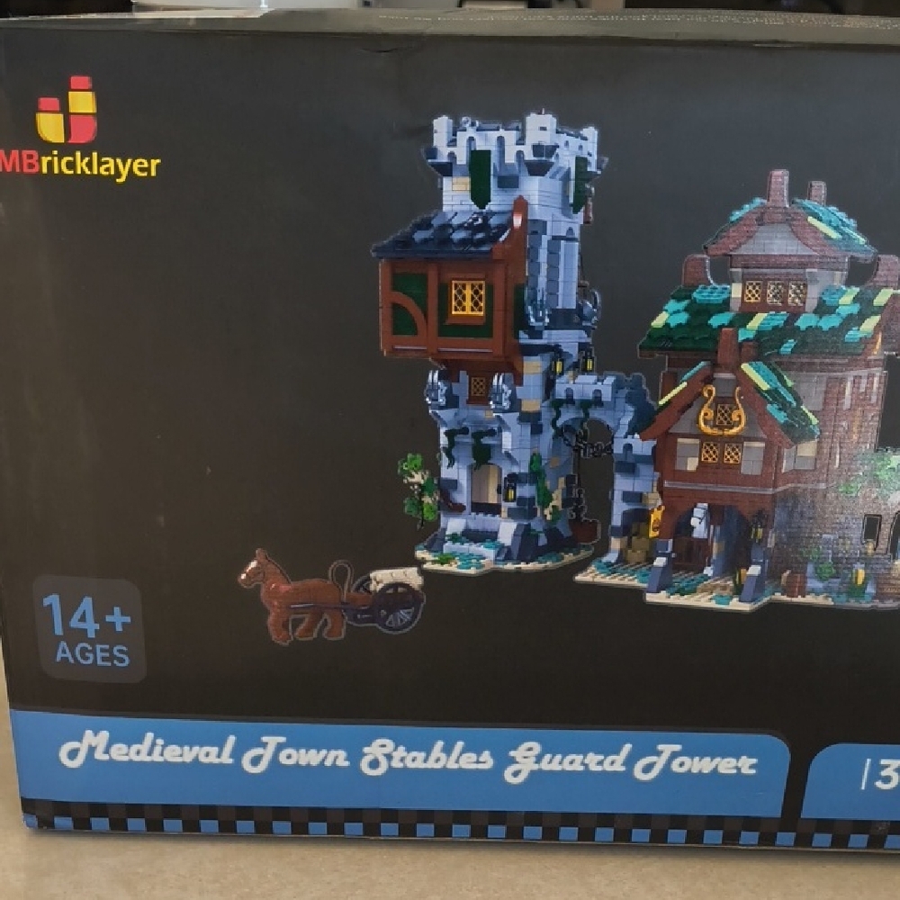 JMBricklayer Medieval Town Stables Guard Tower Set